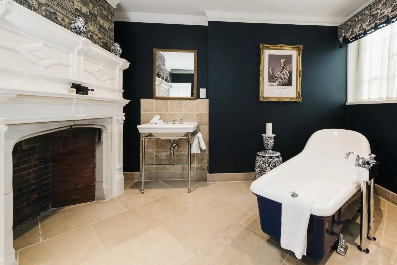 Hever Castle b&b bathroom Hever Castle b&b bathroom