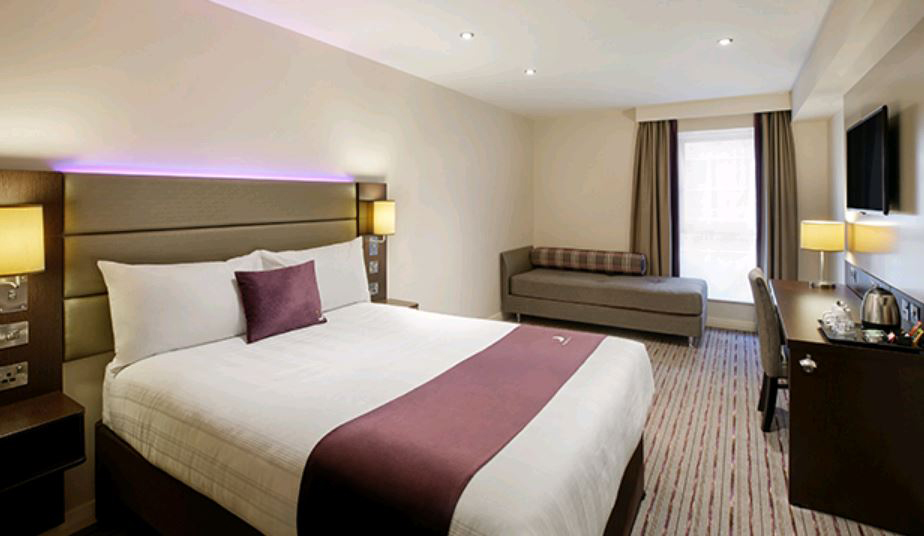 Premier-Inn-Hotel-FI hotel room interior
