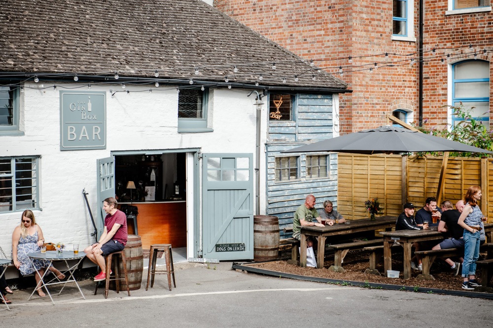 Fonthill Tap Room and The Gin Box Cocktail bar