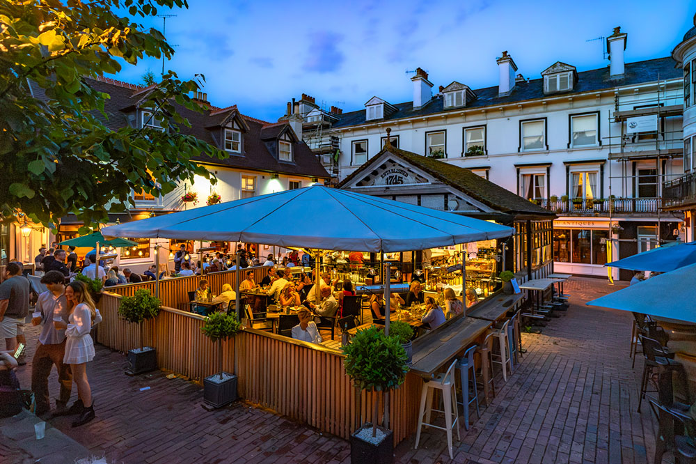 Eat-and-drink-pantiles-web-res