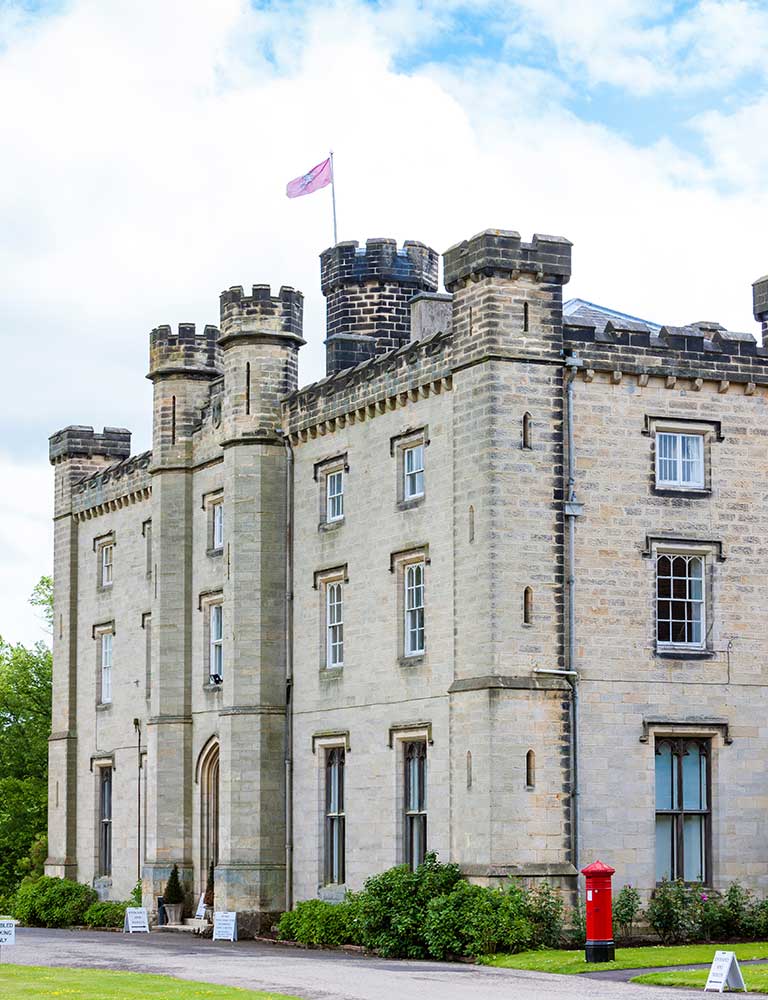 chiddingstone-web-res chiddingstone castle from the front