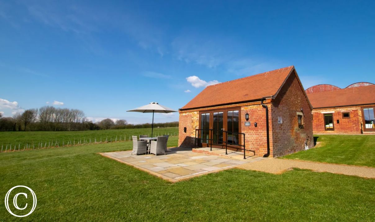 Dog friendly Orginal Cottages Cooks Hopper Hut Goudhurst