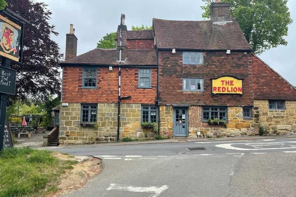 red-lion The exterior of The Red Lion pub in Rusthall