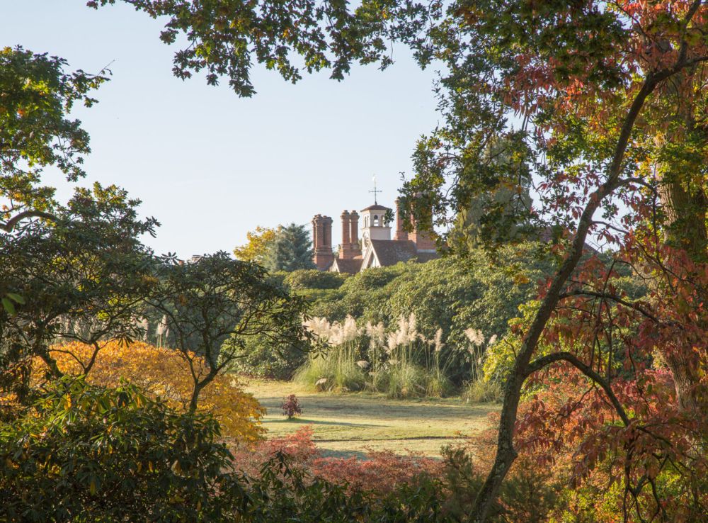 Hole park in autumn