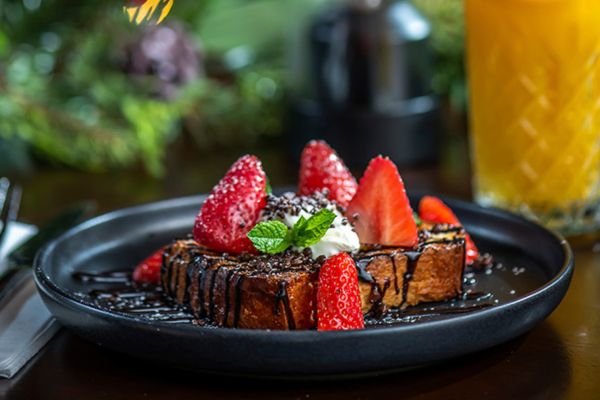 Dessert with strawberries and cake