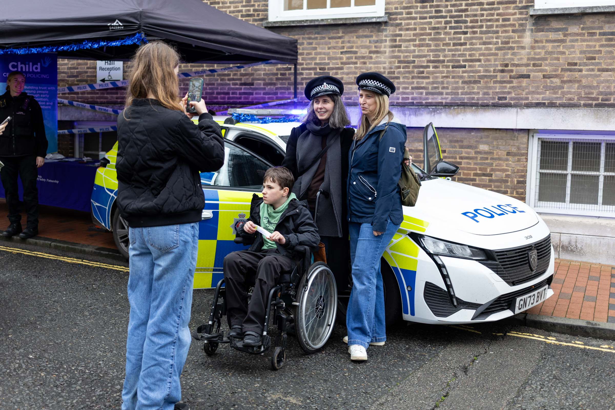 004-John Knight – RTWT Christmas – 15.11.25 – WEB-7018